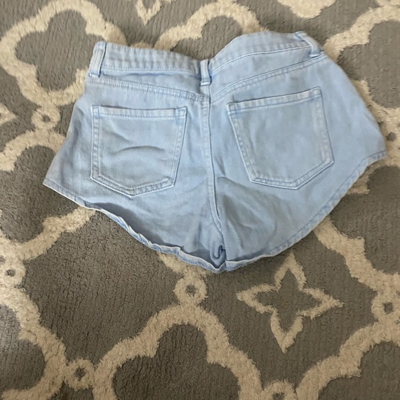 Forever 21 denim shorts (xs) - Picture 2 of 3